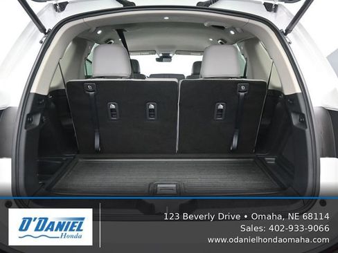 Used 2025 Honda Pilot EX-L image 38