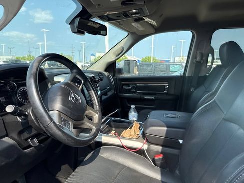 Used 2018 RAM 2500 Laramie AWD/4WD image 11