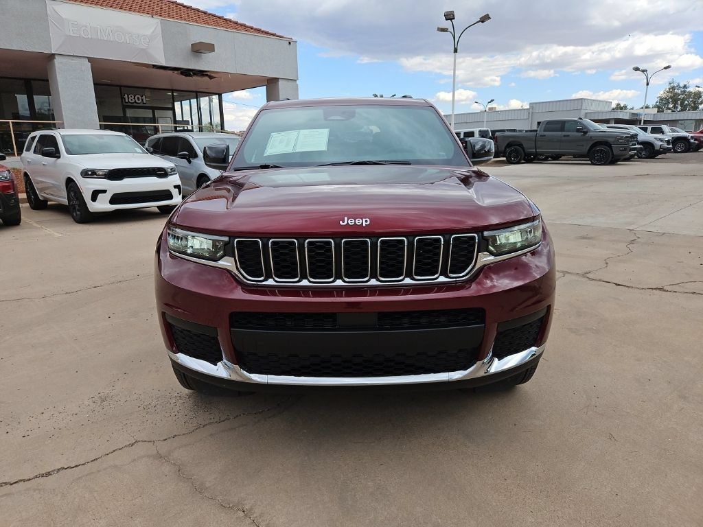 Used 2025 Jeep Grand Cherokee L Laredo w/ Trailer Tow Package AWD/4WD image 6