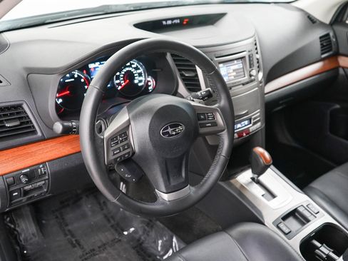 Used 2013 Subaru Outback 2.5i Limited AWD/4WD image 20