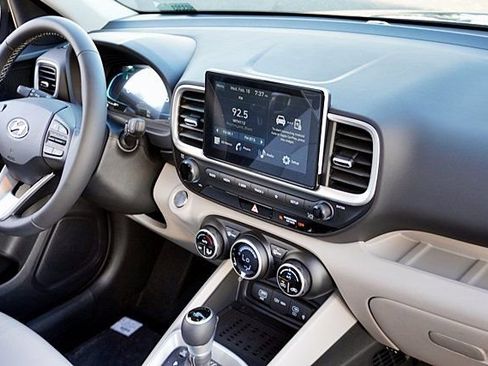 New 2026 Hyundai Venue SEL image 12