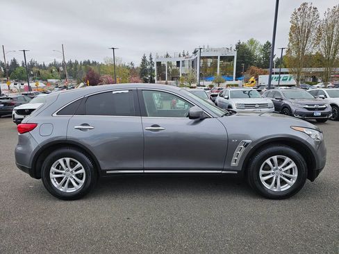 Used 2017 INFINITI QX70 AWD image 4