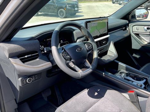 New 2026 Ford Explorer Tremor image 6