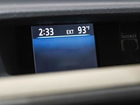 Used 2011 Toyota Sienna LE FWD image 29