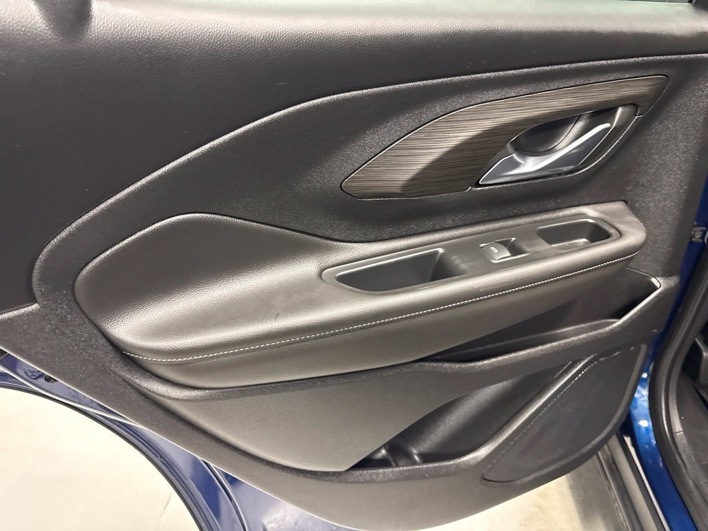 Used 2022 GMC Terrain SLT w/ LPO, Floor Liner Package FWD image 18