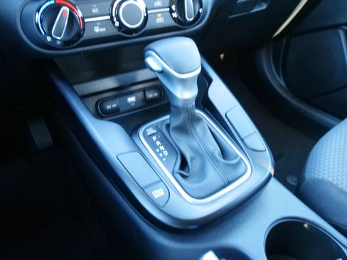 Used 2023 Kia Soul LX image 24