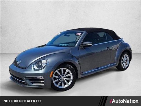 Used 2019 Volkswagen Beetle 2.0T SE FWD image 1
