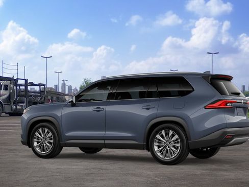 New 2026 Toyota Grand Highlander Platinum image 5
