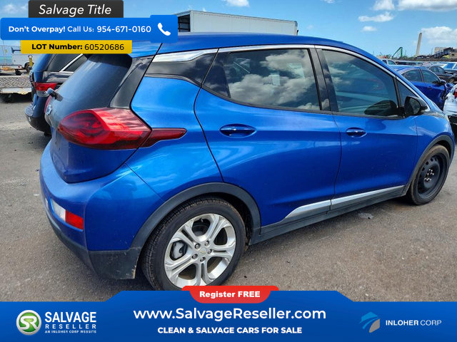 Used 2017 Chevrolet Bolt LT FWD image 4