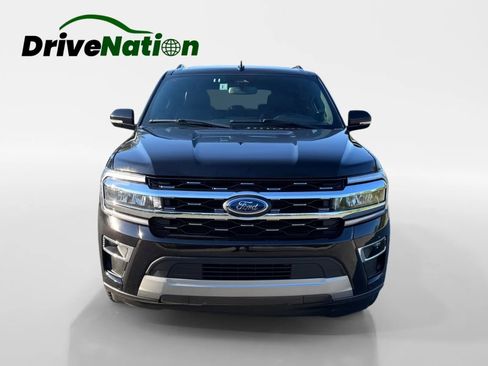 Used 2024 Ford Expedition Limited RWD image 2