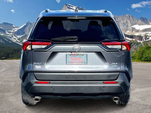 Used 2025 Toyota RAV4 XLE image 4