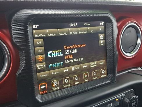 Used 2023 Jeep Wrangler Unlimited Rubicon image 18