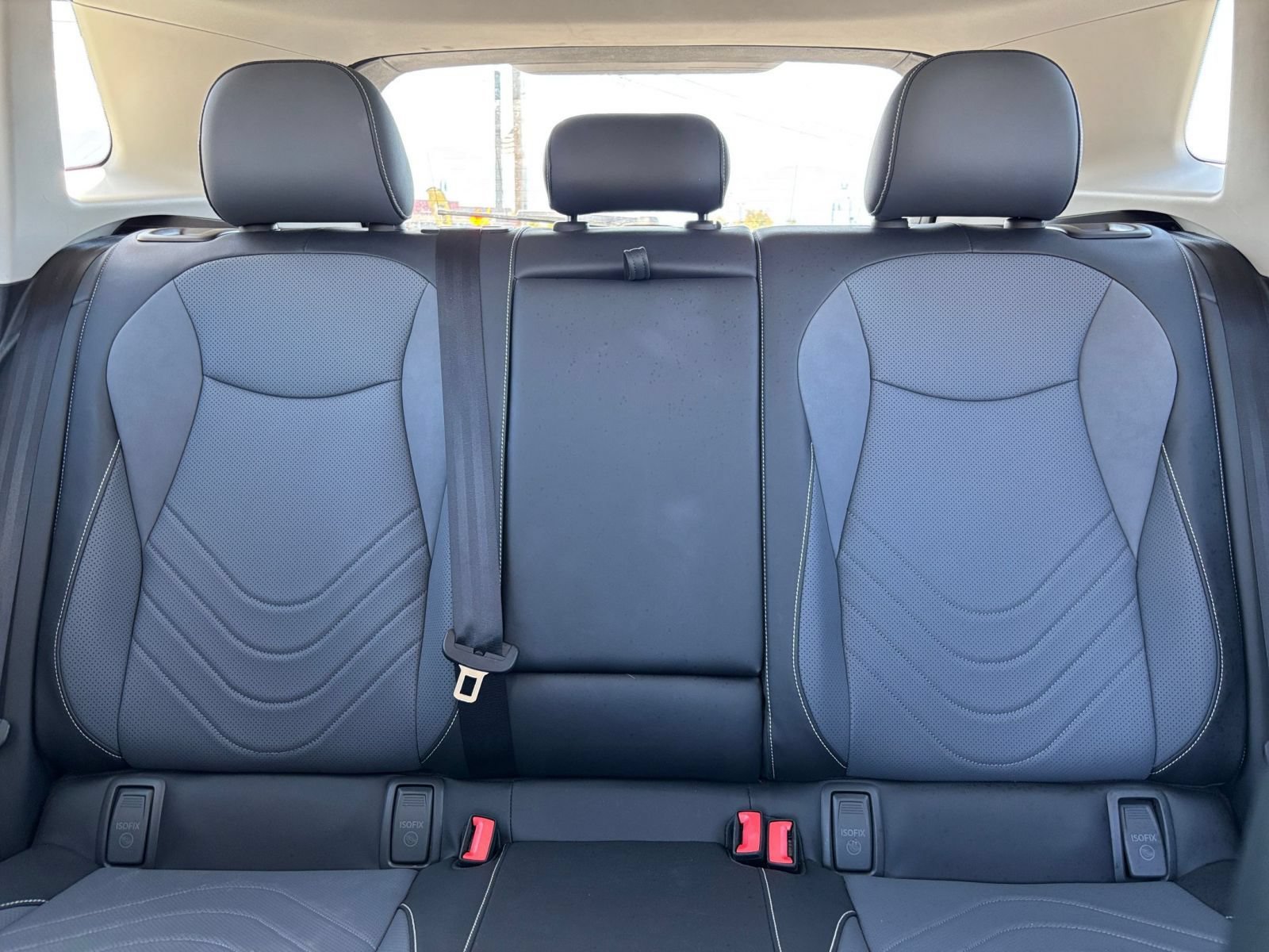 Used 2026 Volkswagen Tiguan SE FWD image 39