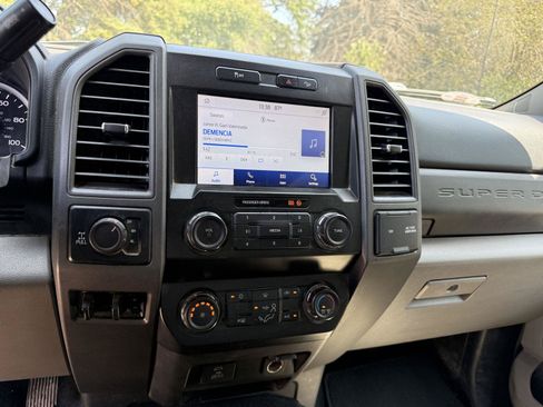 Used 2021 Ford F250 XL w/ STX Appearance Package AWD/4WD image 13