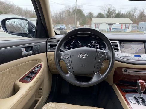 Used 2012 Hyundai Genesis 3.8 w/ Premium Pkg image 29