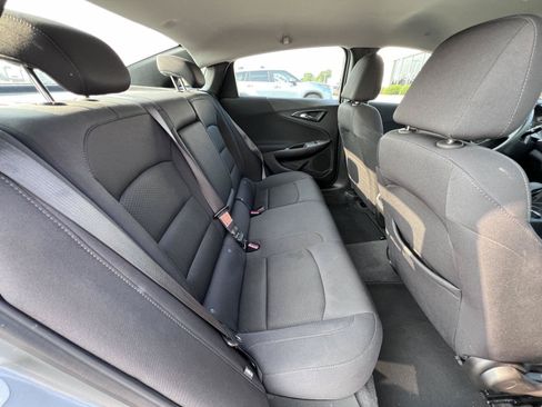 Used 2024 Chevrolet Malibu LT FWD image 18
