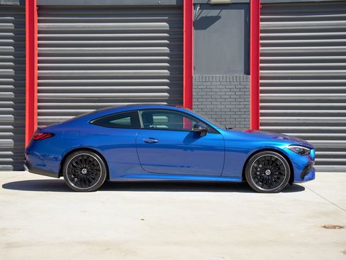 Used 2025 Mercedes-Benz CLE 300 4MATIC Coupe image 8