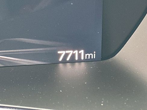 Used 2025 GMC Canyon Denali image 28