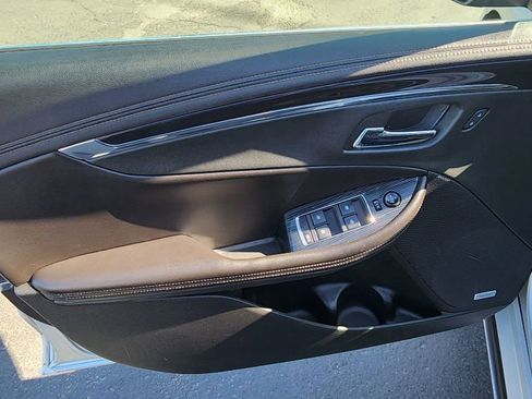 Used 2018 Chevrolet Impala Premier FWD image 11