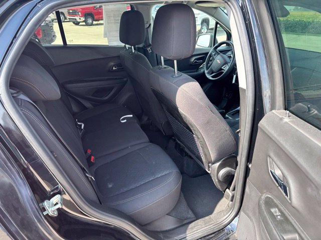 Used 2020 Chevrolet Trax LS w/ Tint and Cruise Package FWD image 6