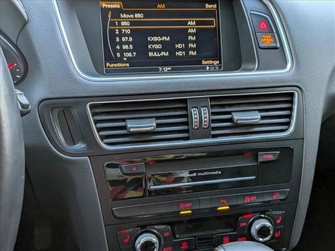 Used 2013 Audi Q5 3.0T Prestige image 17