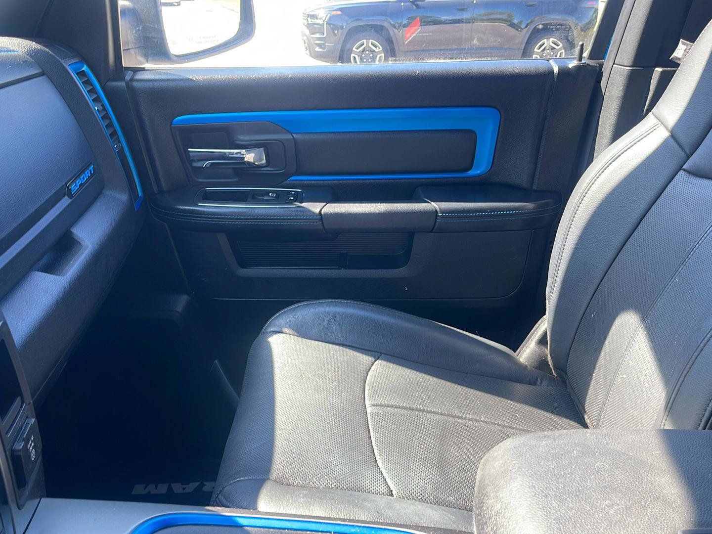 Used 2018 RAM 1500 Sport w/ Hydro Blue Sport Package AWD/4WD image 26