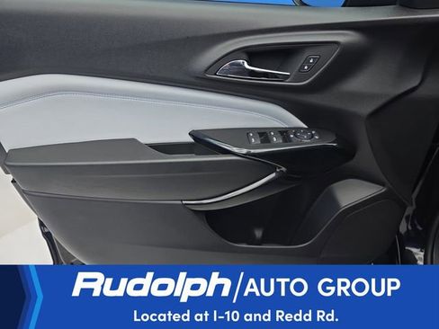 Used 2025 Chevrolet Trax LT w/ LT Convenience Package FWD image 10