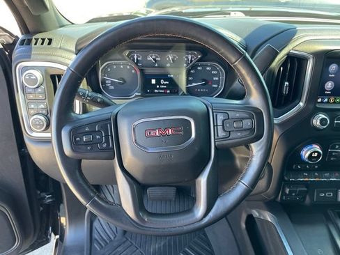 Used 2020 GMC Sierra 1500 AT4 w/ AT4 Premium Package AWD/4WD image 14