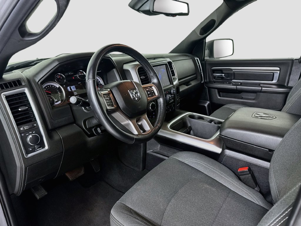 Used 2023 RAM 1500 Warlock AWD/4WD image 10