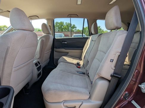 Used 2016 Honda Pilot EX image 13