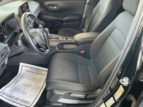 Used 2025 Honda HR-V Sport image 14