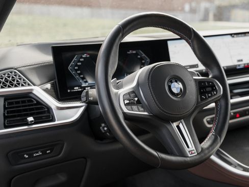 Used 2026 BMW X5 M60i image 10
