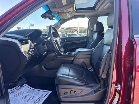 Used 2016 GMC Yukon SLT w/ Open Road Package AWD/4WD image 33