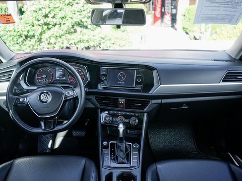 Used 2020 Volkswagen Jetta SE image 24
