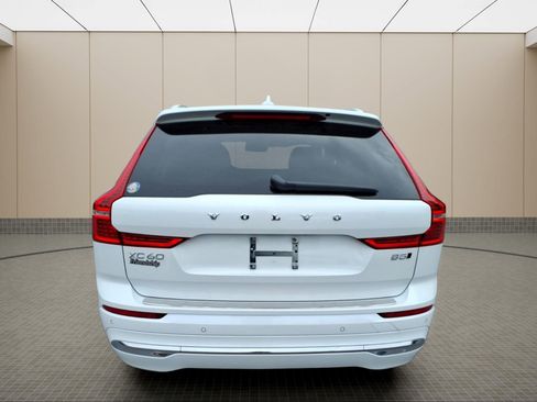 Used 2023 Volvo XC60 B5 Ultimate image 7
