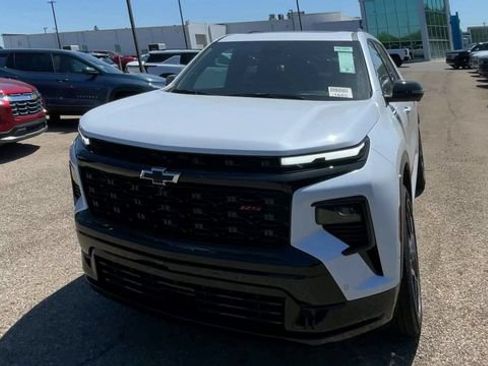 New 2026 Chevrolet Traverse RS w/ LPO, Floor Liner Package AWD/4WD image 5