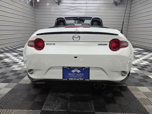 Used 2023 MAZDA MX-5 Miata Club w/ Brembo/BBS Recaro Package RWD image 6