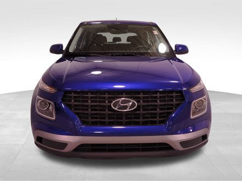 Used 2023 Hyundai Venue SE image 10