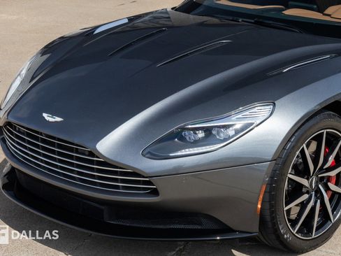 Used 2017 Aston Martin DB11 V12 image 6