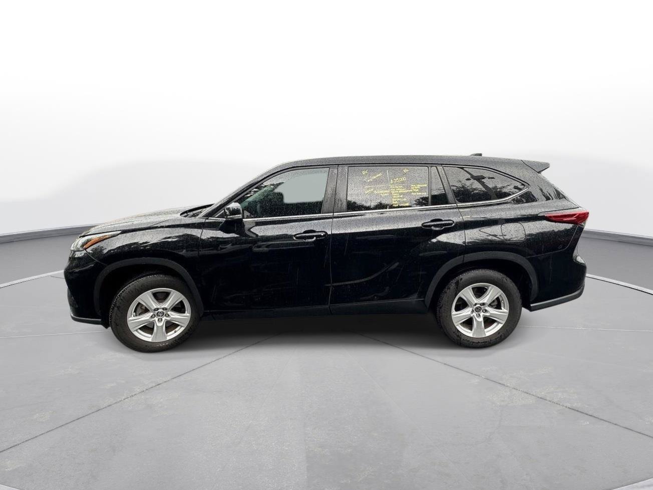 Used 2023 Toyota Highlander L FWD image 51