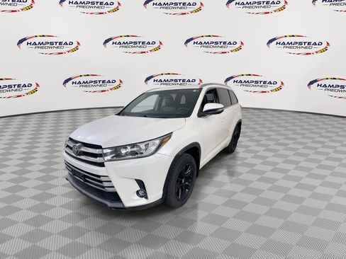 Used 2019 Toyota Highlander Limited AWD/4WD image 4