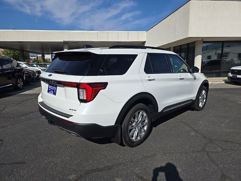 New 2025 Ford Explorer Active w/ Active Comfort Package image 5