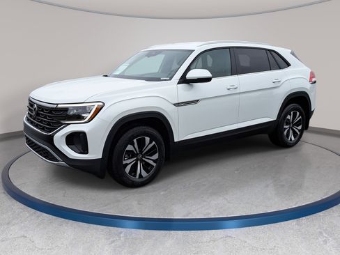 New 2026 Volkswagen Atlas Cross Sport SE FWD image 1