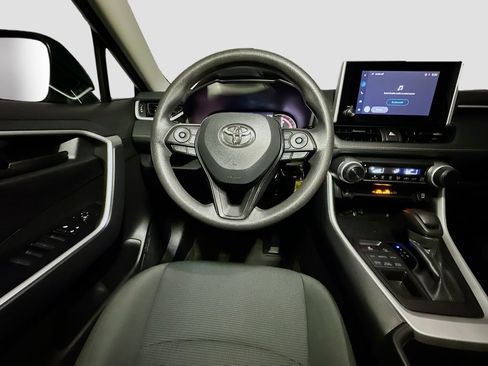 Used 2024 Toyota RAV4 LE AWD/4WD image 30