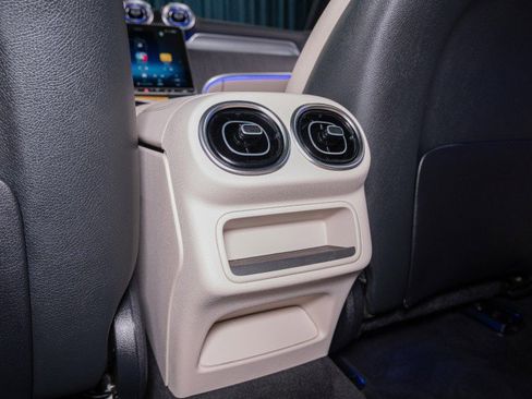New 2026 Mercedes-Benz GLC 300 image 23