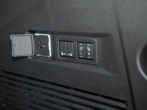 New 2026 Chevrolet Tahoe Premier RWD image 38