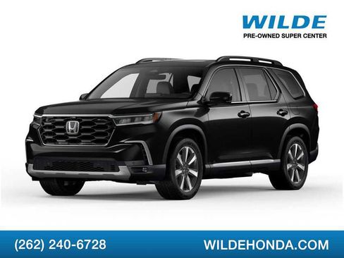 Used 2023 Honda Pilot Touring image 1