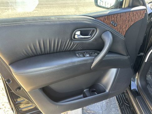 Used 2019 Nissan Armada SL w/ Premium Package image 10