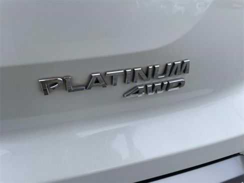 Used 2024 Nissan Pathfinder Platinum w/ Cargo Package image 15