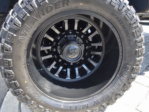 Used 2025 Ford F350 Lariat image 11